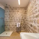 Luna Villa
